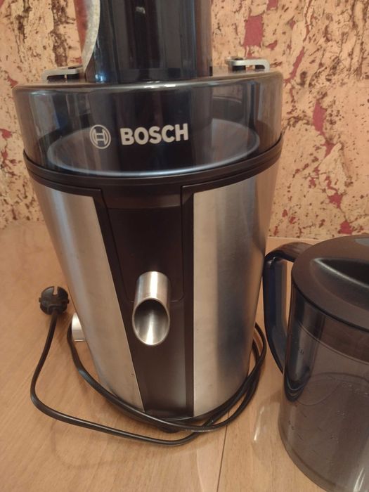Сокоизтисквачка и цитрус преса BOSH