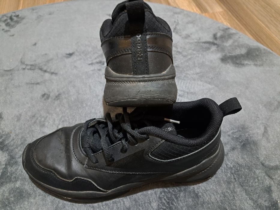 Reebok маратонки 37.5