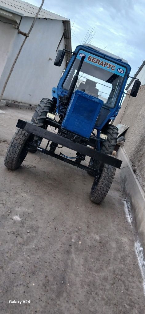 MTZ 80 Traktori sotiladi xolati zor