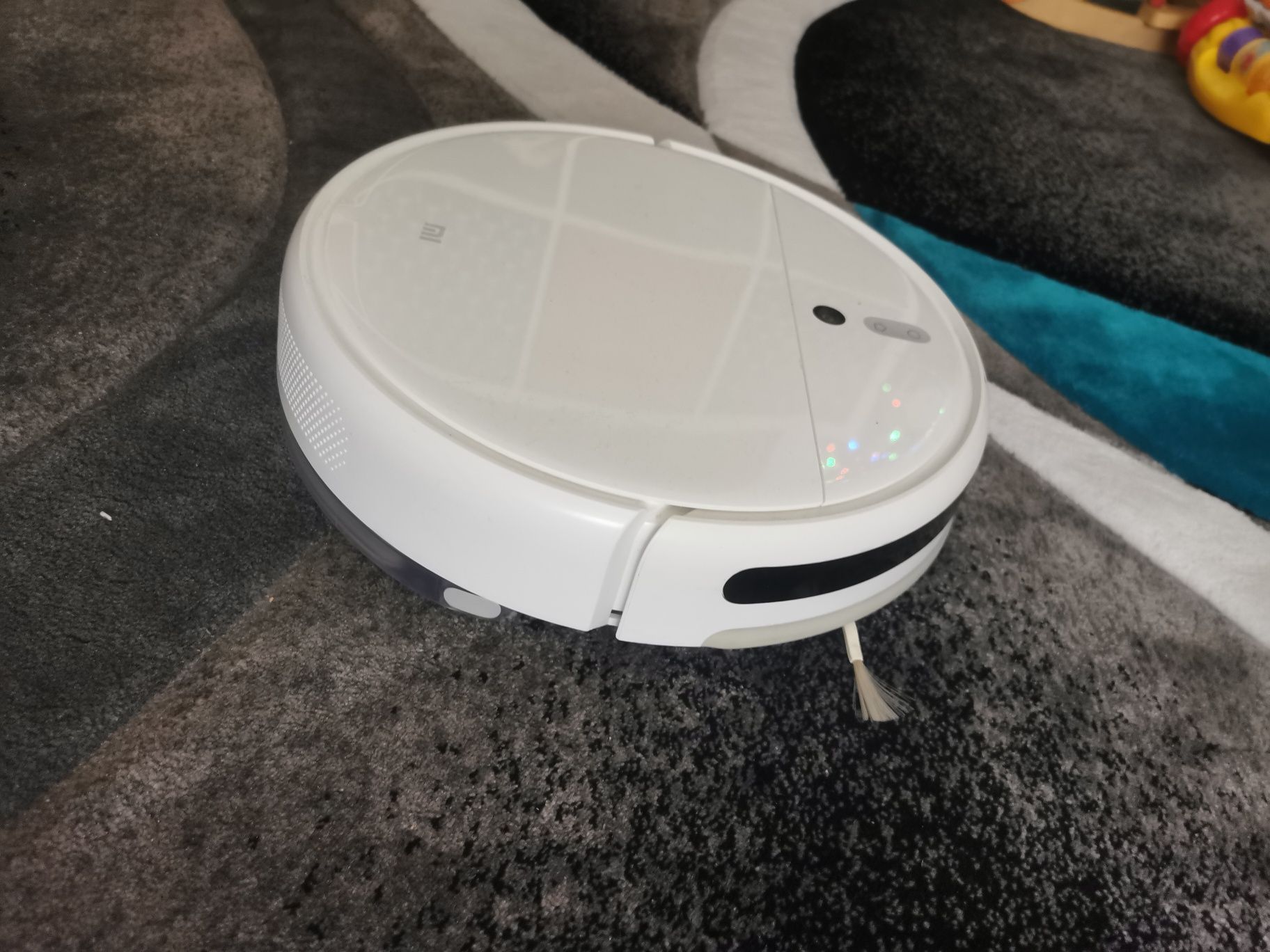 Robot de aspirare Xiaomi Mi Robot Vacuum Mop Cleaner, 40W, 0.6 l, WI-F