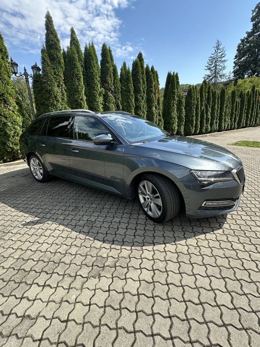 Skoda Superb 4x4 panoramic/virtual/distronic 2020