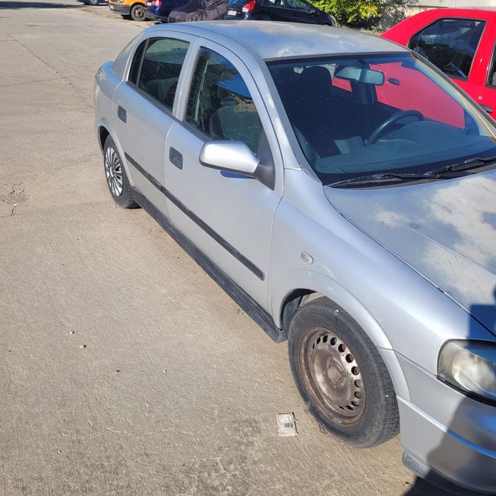 Vând Opel Astra G