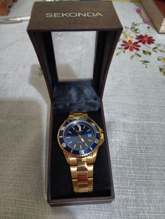 Vând ceas bărbătesc