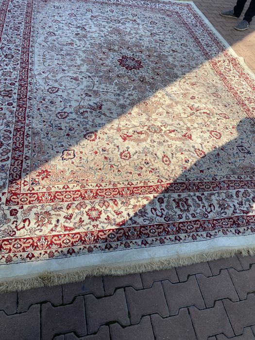 Продам ковры б/у