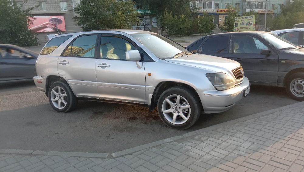 Тайота Харриер срочно торг.