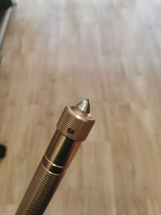 Lopata supraviețuire