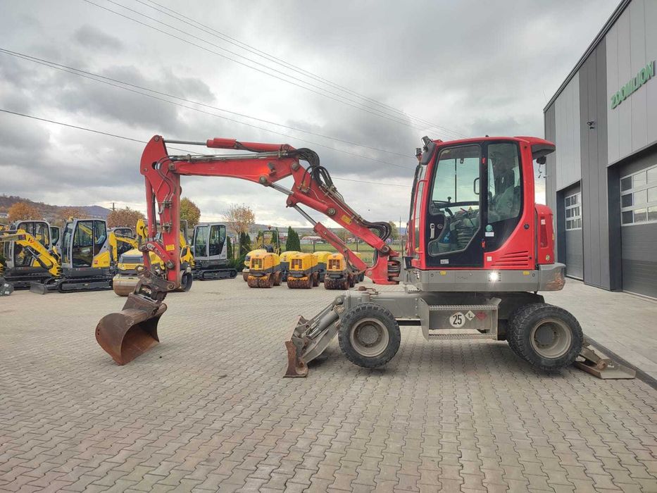 Excavator pe roti Wacker Neuson EW65 cu Powertilt