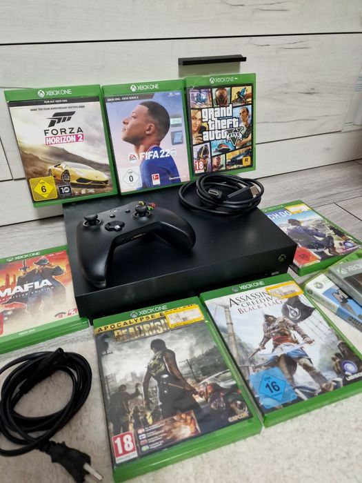 Consola Microsoft Xbox One X, Controller + 10 Jocuri +Statie Incarcare