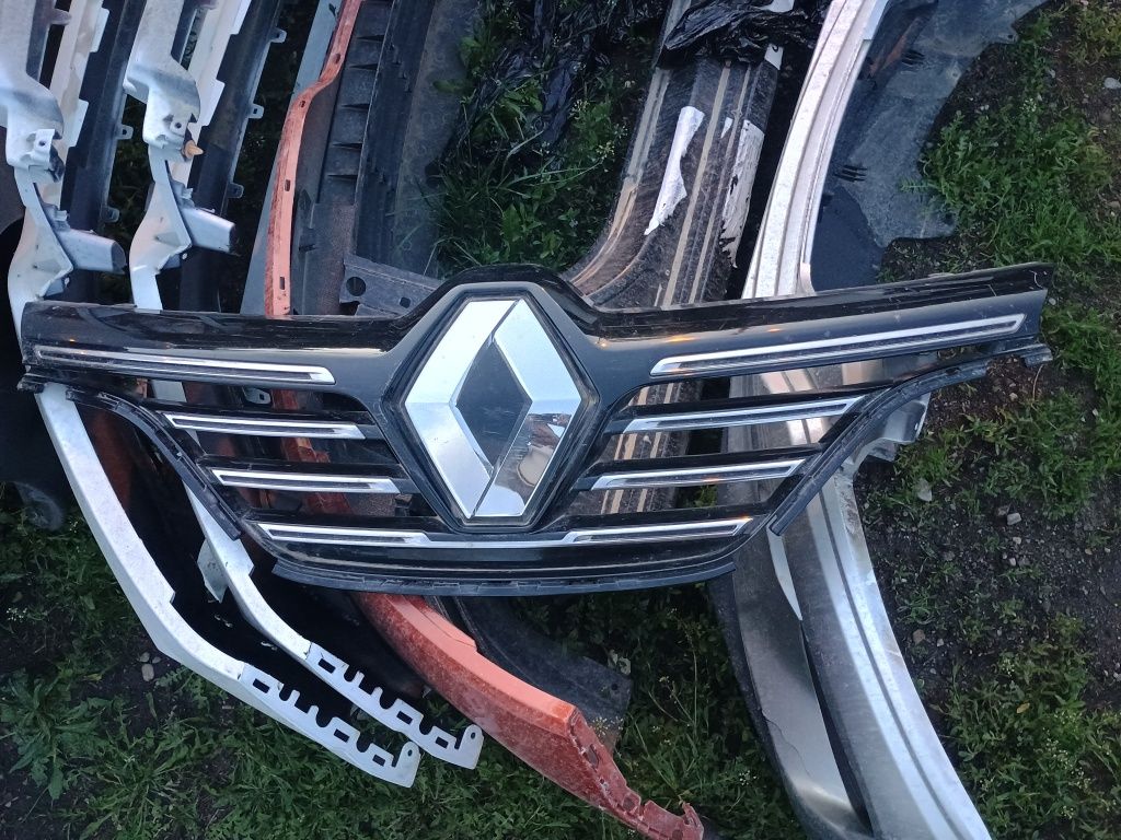 Bară față Renault Megane 4 Facelift