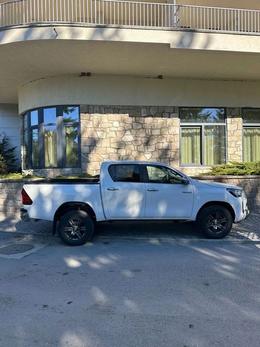 Toyota Hilux TOYOTA HILUX DC AT Executive 2,8 204 cp