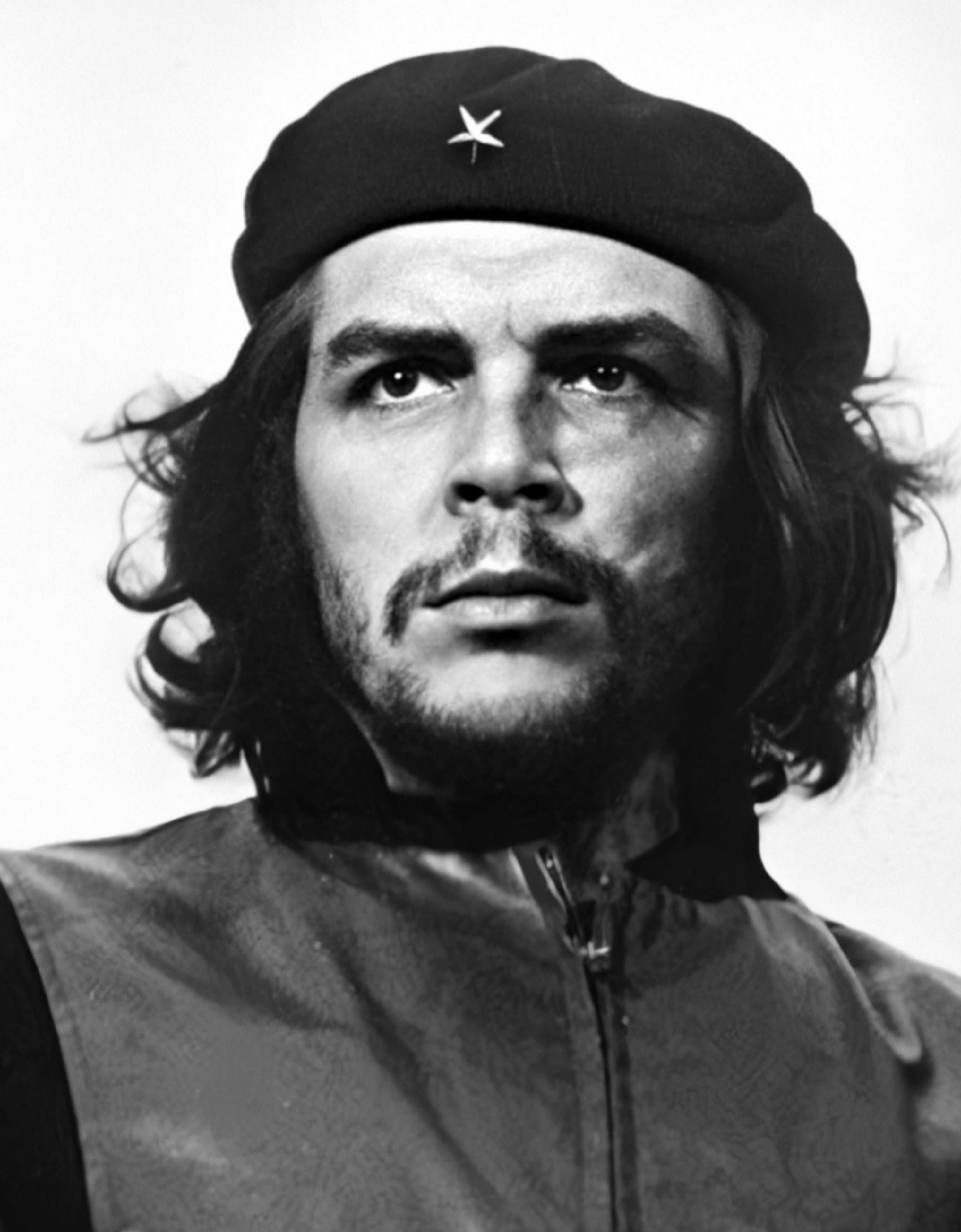 Vand bacnote cu Che Guevara si tabacos de CUBA.