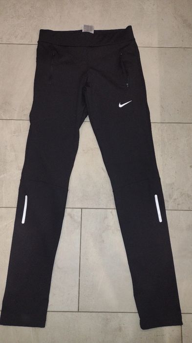 Женски спортен екип Nike
