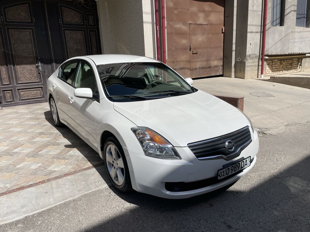 Nissan Altima 2008