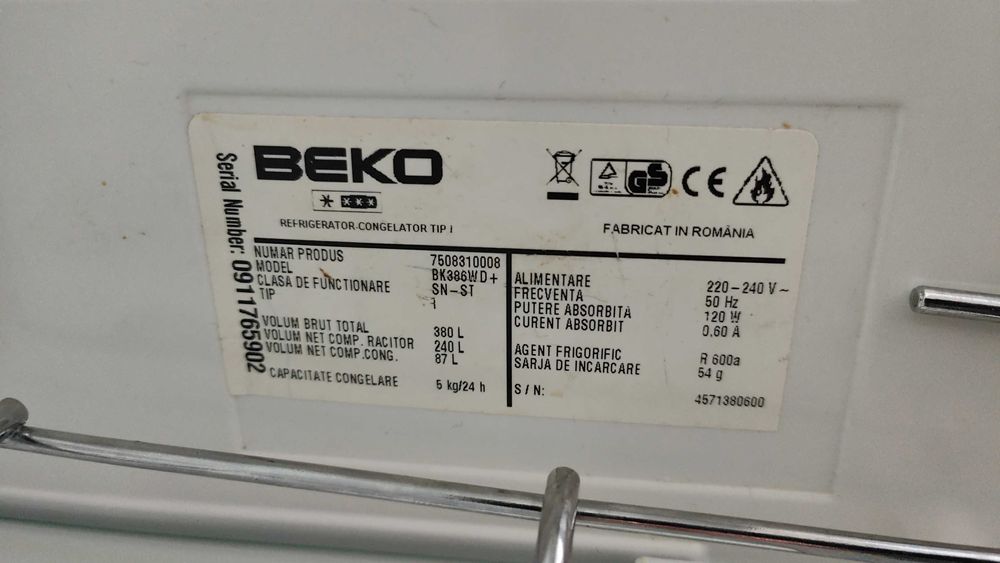 Combină frigorifică Beko BK386WD+ 380 L, dozator apă, stare bună