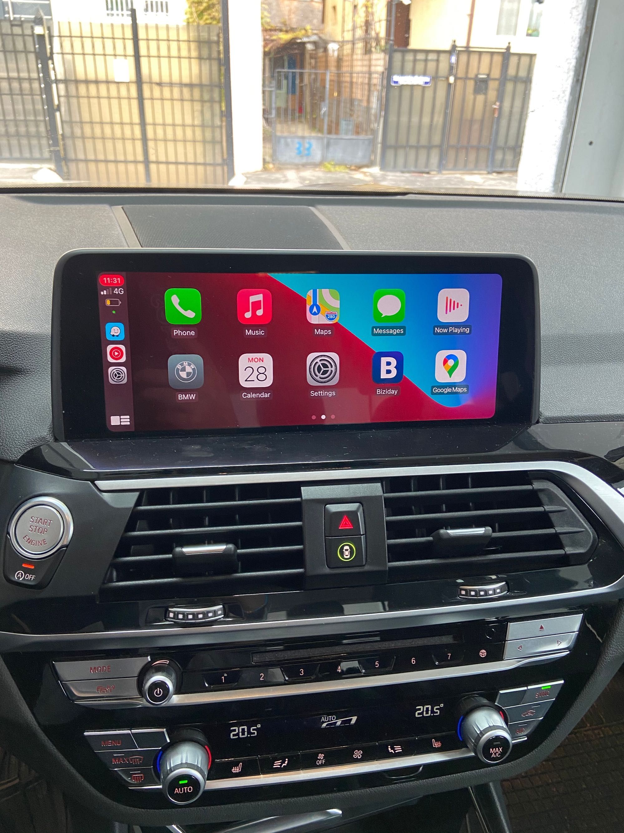 BMW Apple CarPlay pentru modelele din seria F, G si I (G30, G11, F15)