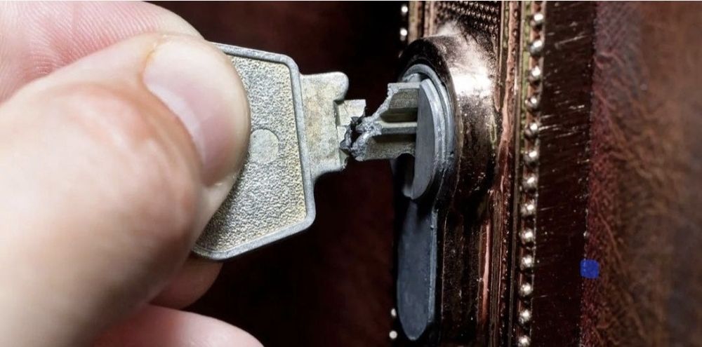 Deblocari Usi 24h/Locksmith NonStop/Reparații usi/Deblocari usi 24h/