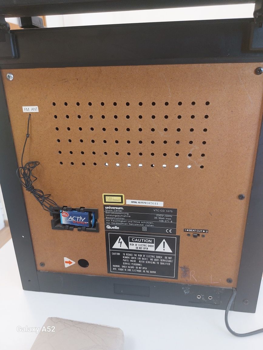 Universum vtc cd 1075