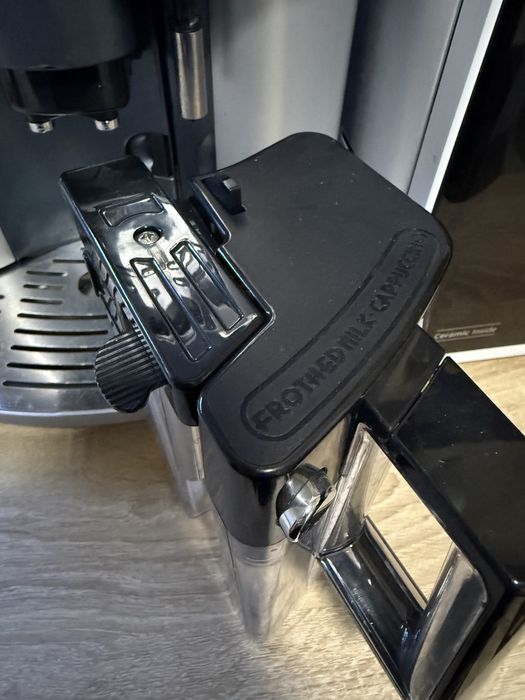 De'Longhi Magnifica Elegance