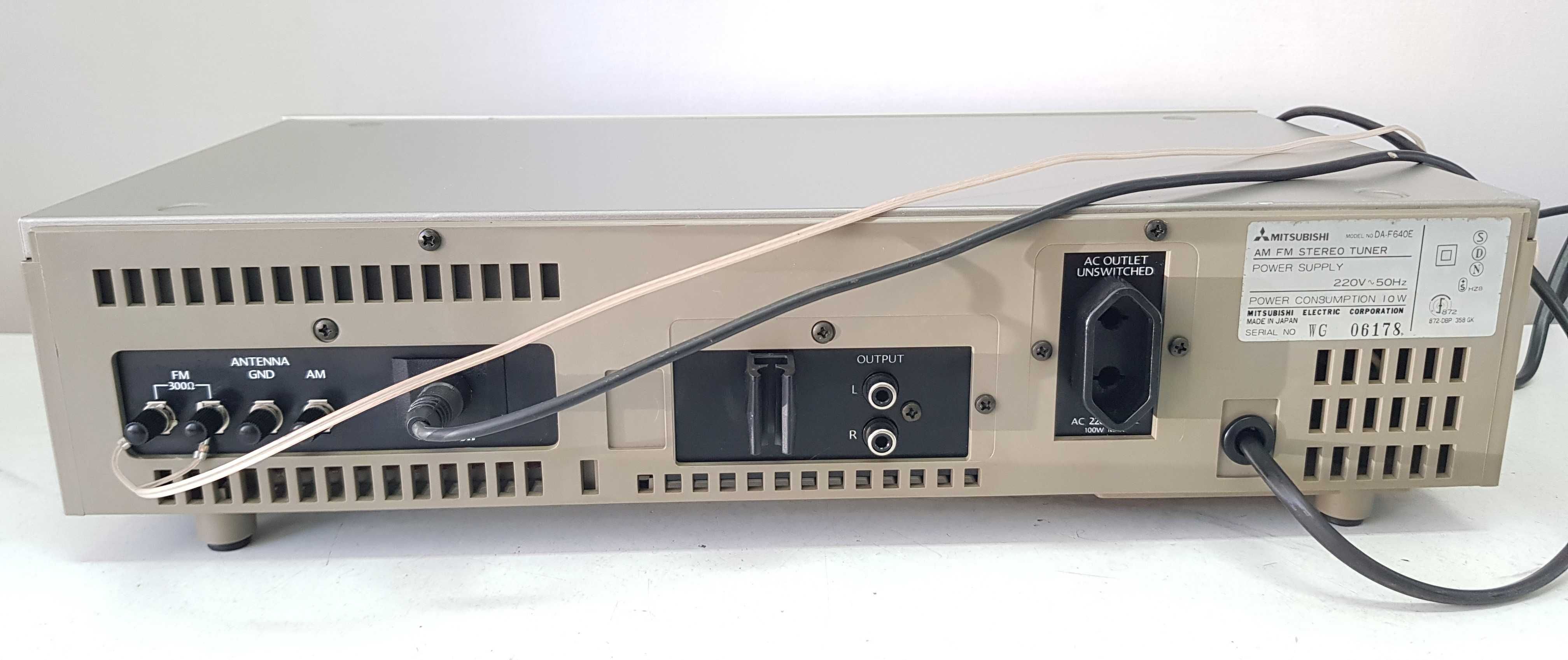 Linie Mitsubishi amplif DA U 640 tuner F640 muzica vintage colectie