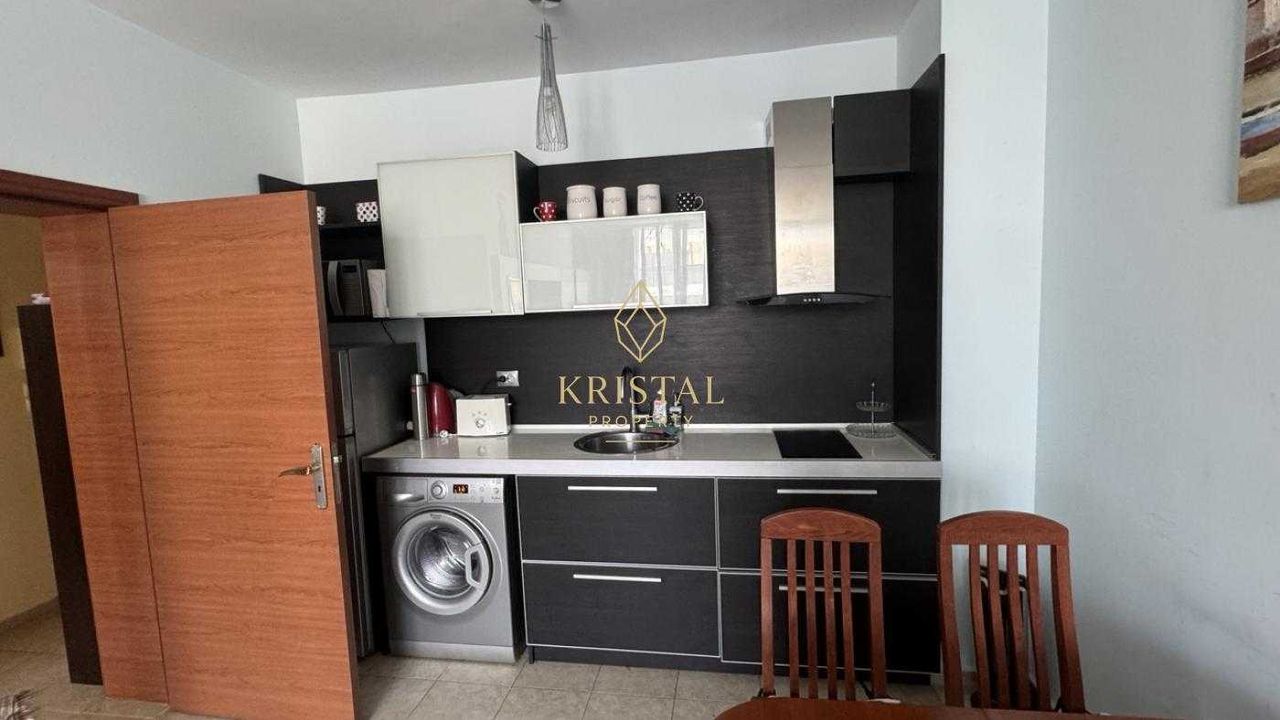 Продава се Двустаен апартамент в к.к. Слънчев бряг - 57 кв.м за 1369 €/кв.м - Снимка #4
