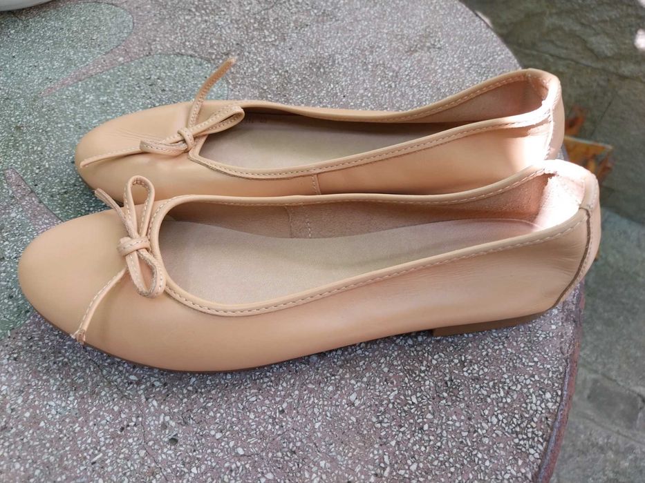 Нови ниски маркови обувки