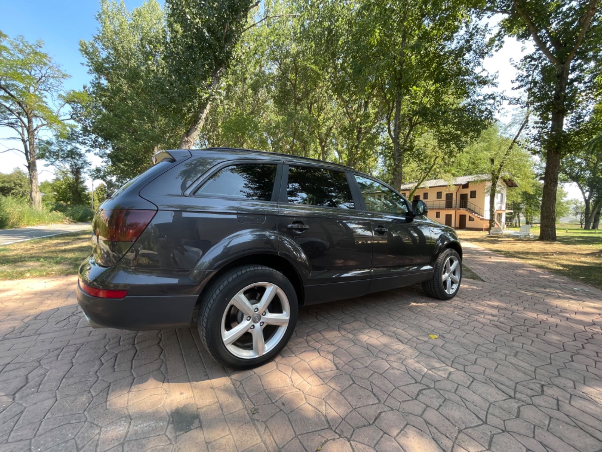 Audi Q7 3.0 Дизел на Пружини