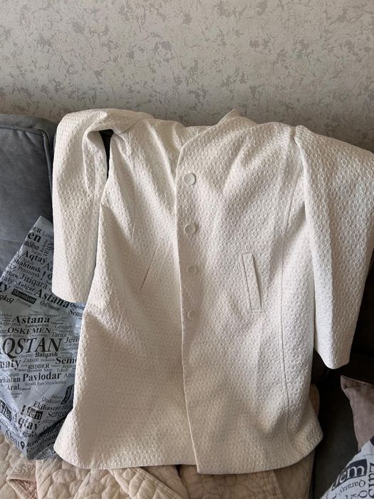 целый пакет одежд . брюки с начесом , рубажка