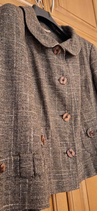 Дамско сако в кафяво
