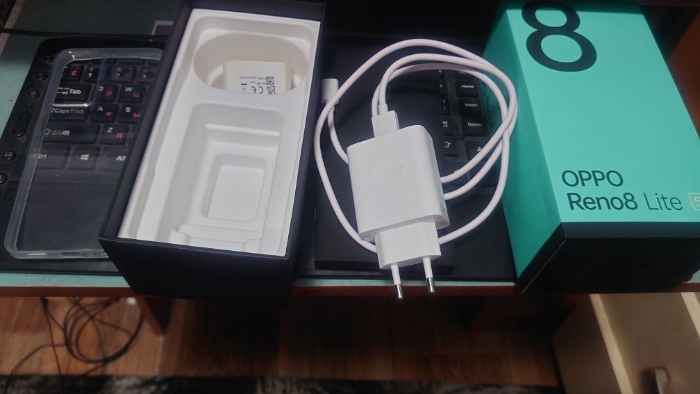 Oppo reno 8 lite 5g. В отличном состоянии (только распакован)