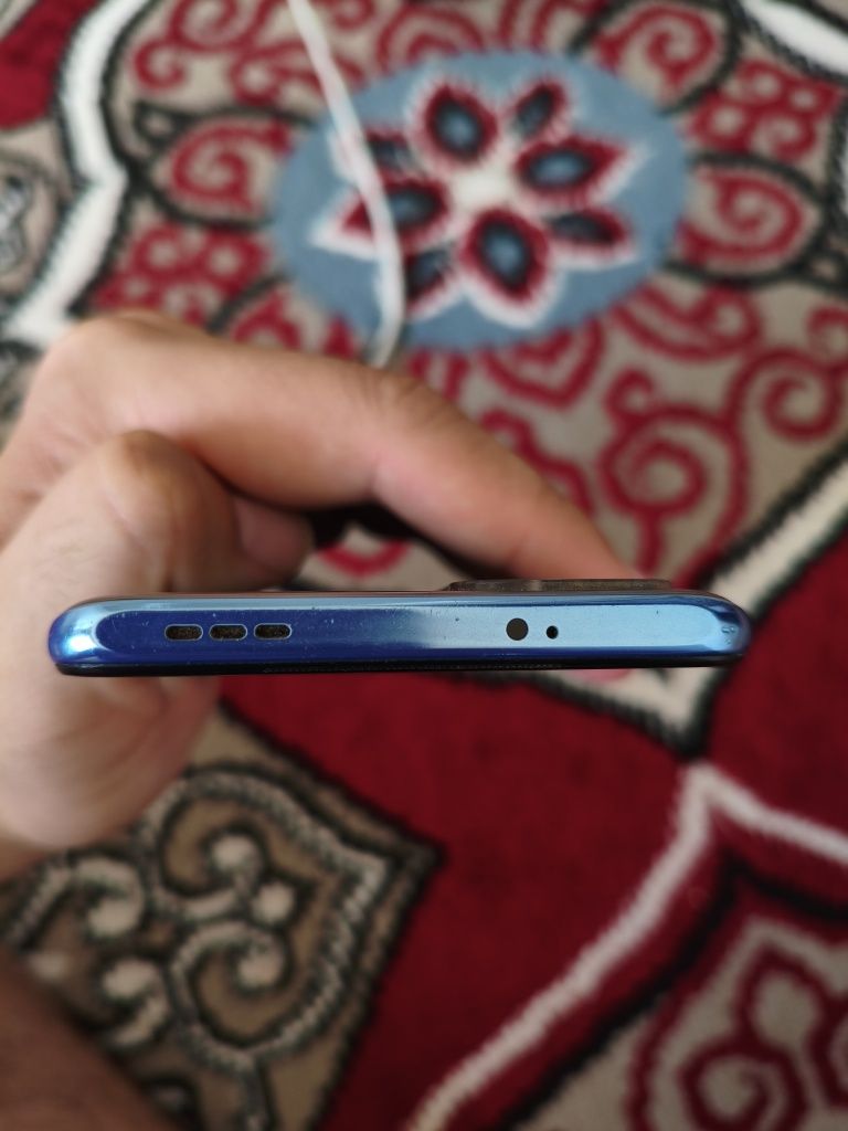 Redmi Note 10S. 6/128 Sotiladi..