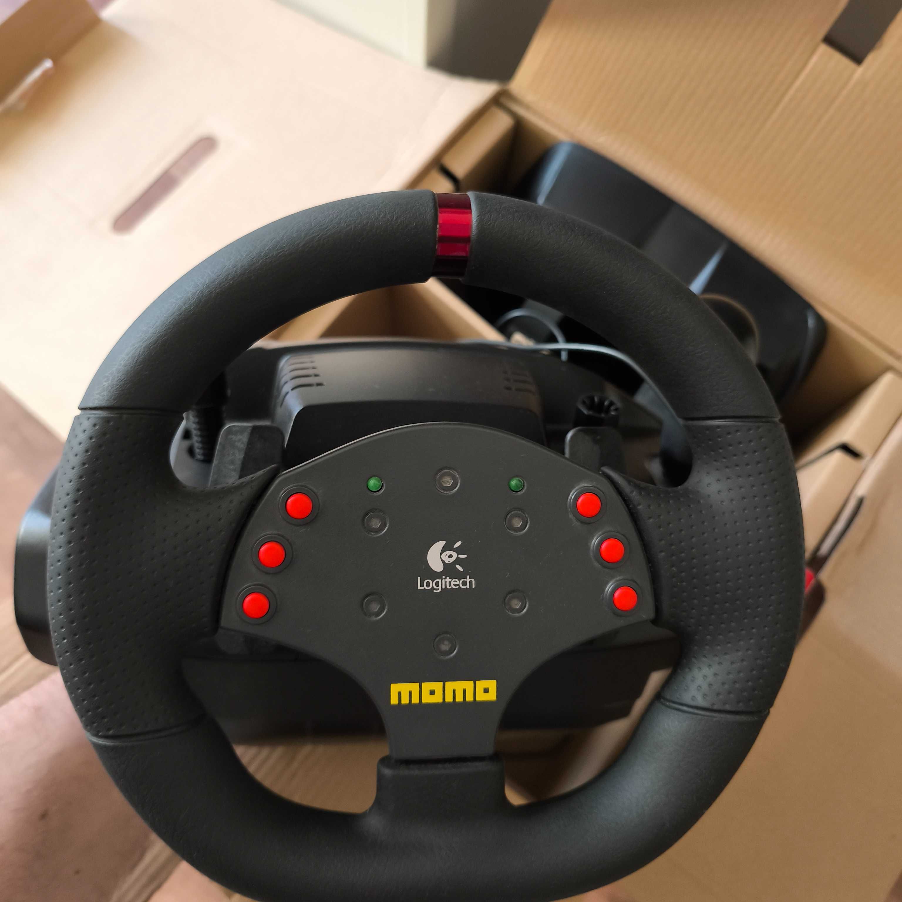 Игровой руль Logitech Momo Racing