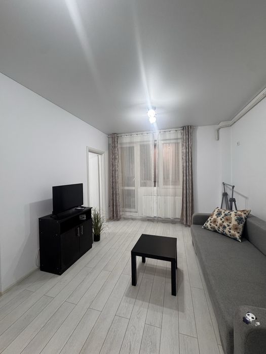 Inchiriez apartament in Militari Residence