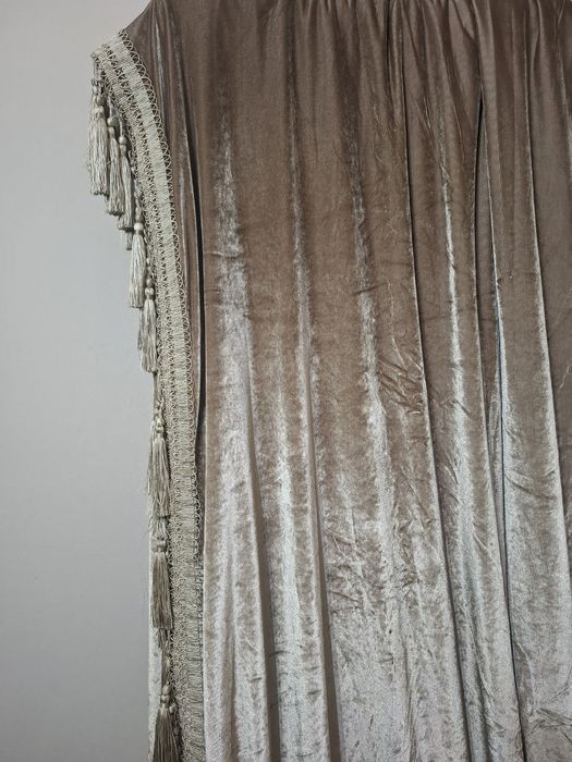 Продам шторы 4 метра ширина