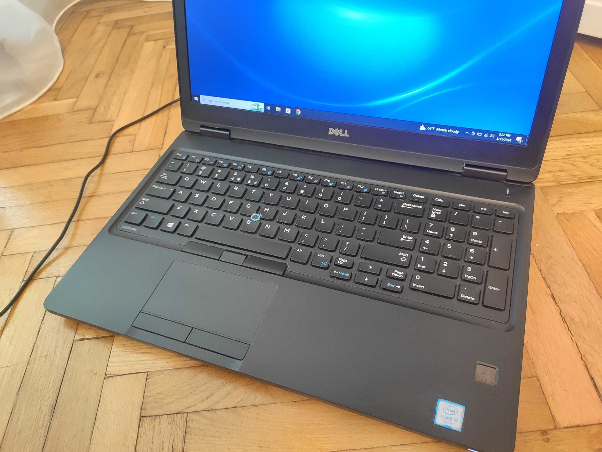 Laptop ultrabook Dell i5-7th ddr4 ssd