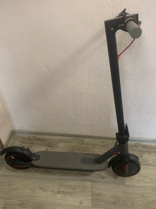 Електрическа тротинетка QMWheel H7, 350W с 10,4Ah батерия