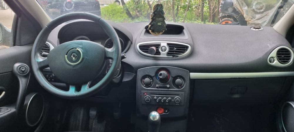 Piese Auto din Dezmembrari Renault Clio 3 2008 1.4 16v