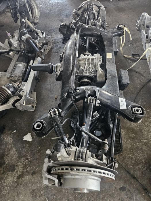 Заден мотт Bmw G20 оборудван