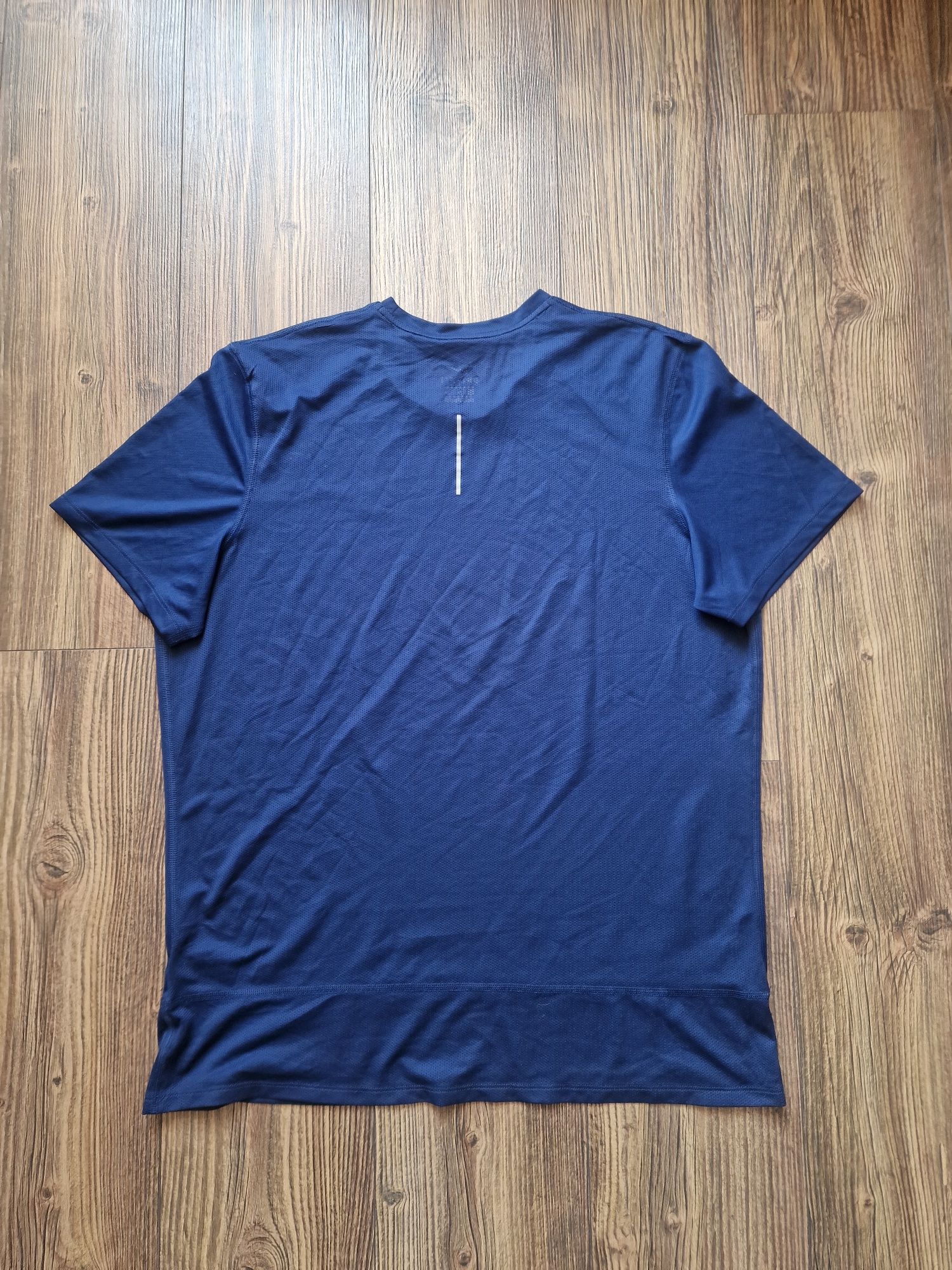 Страхотна мъжка тениска NIKE  размер XL/ 2XL