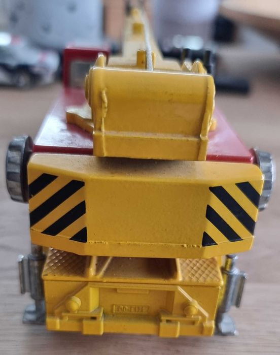 Se vinde macheta macara siku Faun