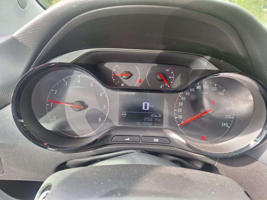 Vând Opel Crossland  An 2019