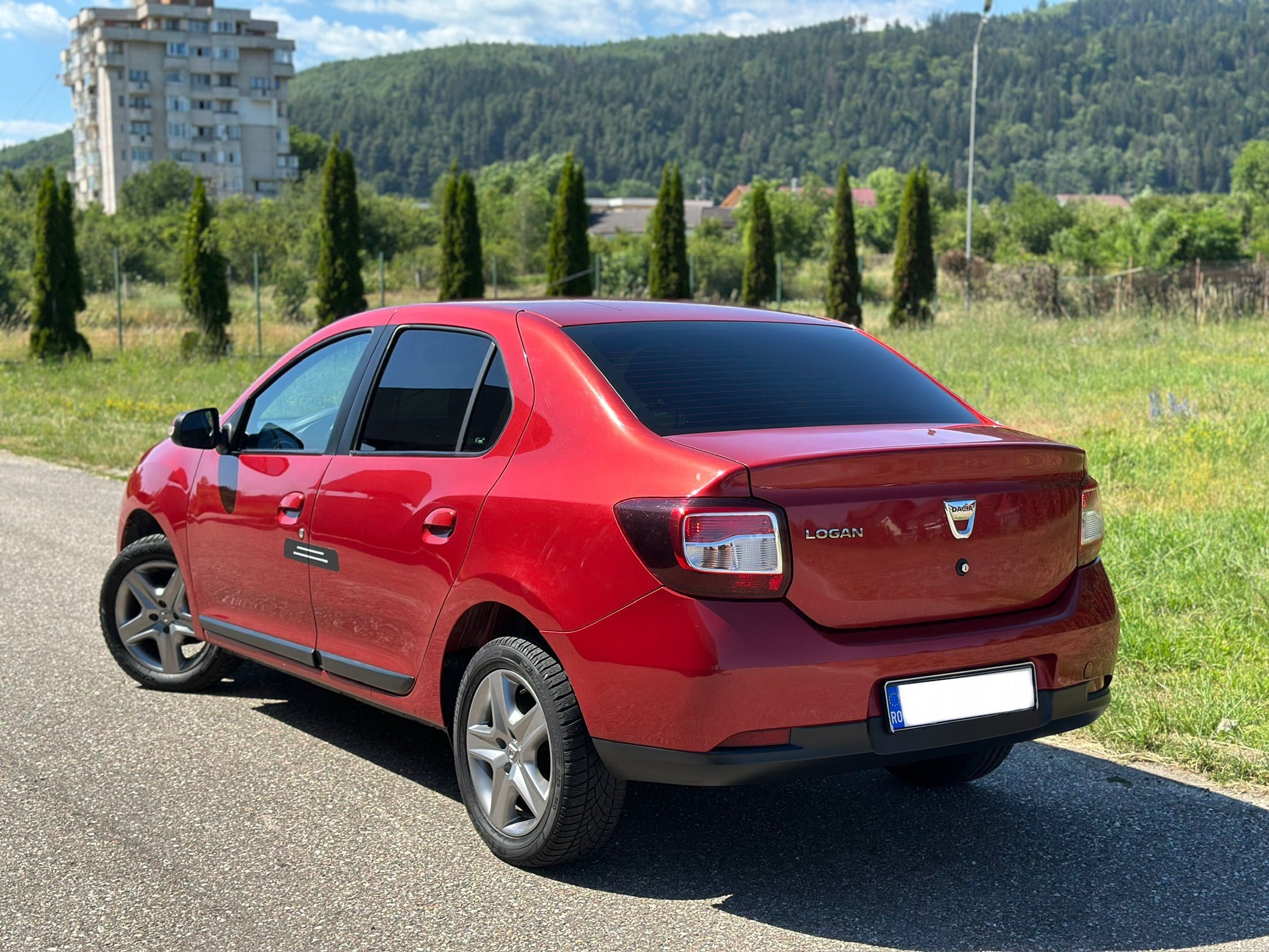 Dacia Logan • Aniversar • Euro 6 • GPL • Climatronic • Culoare Superbă