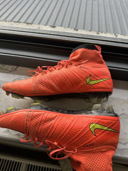 Ghete nike acc model vechi