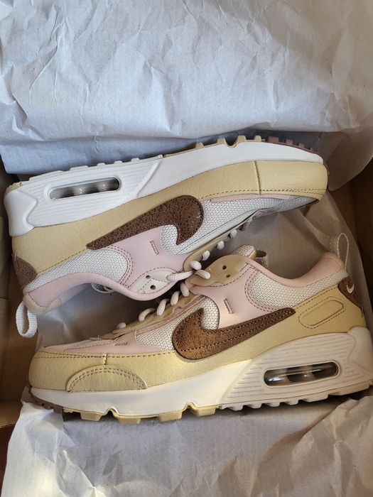 Vând adidasi air max 90