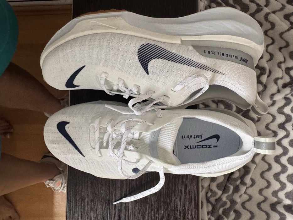 Adidasi nike zoomx nr 43