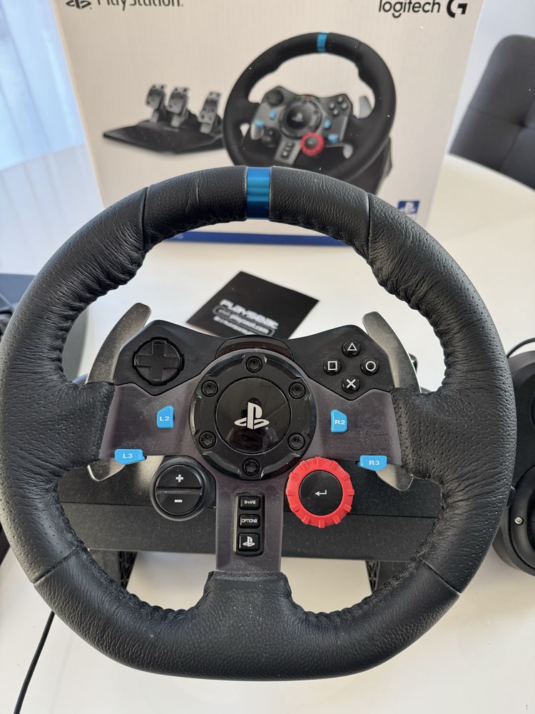 Logitech G29 волан с педали и скоростен лост
