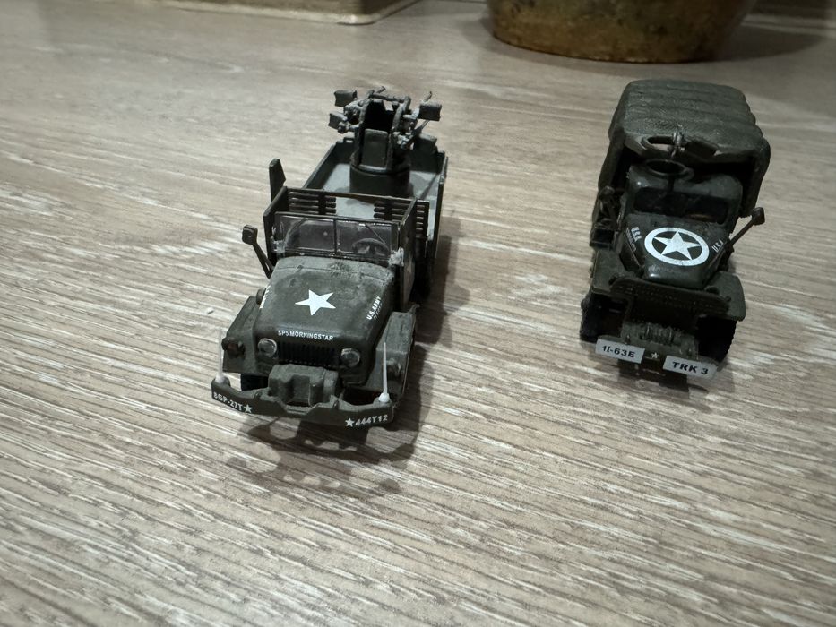 Machete militare metalice 1/87