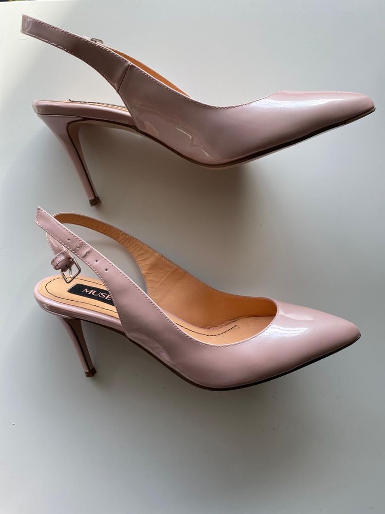 Pantofi de dama cu toc