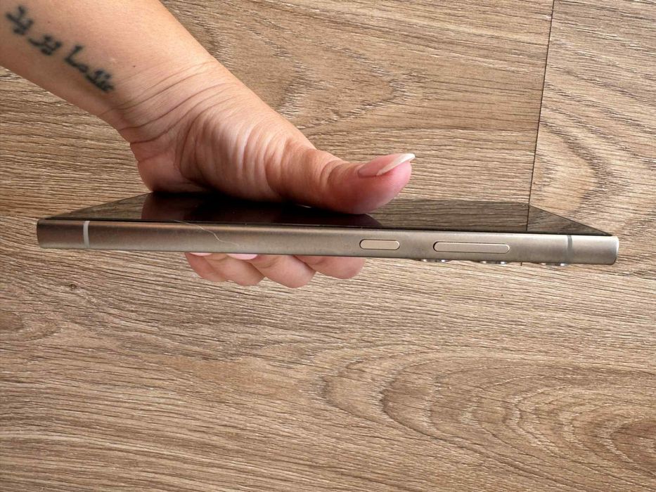 Samsung Galaxy s24 ultra