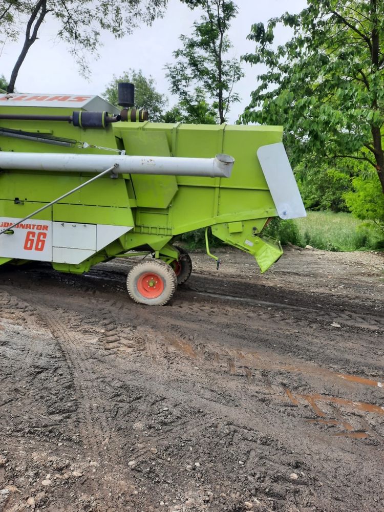 Combină Claas Dominator 66
