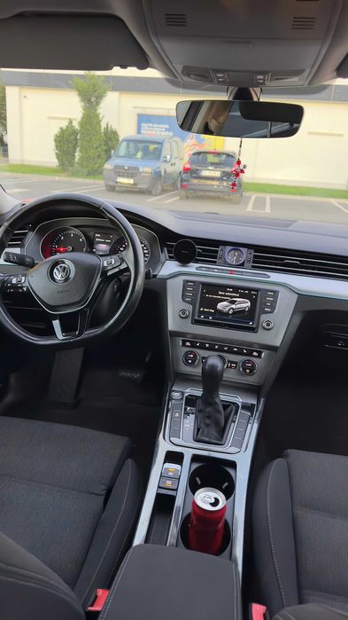 VW Passat B8 2.0 TDI DSG R-Line | 150 CP | dotări premium | 2016
